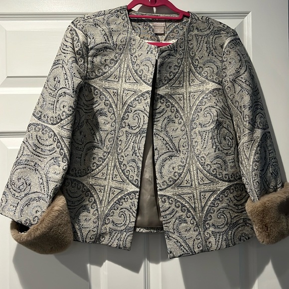 Chico’s metallic jacket with removable fur cuffs size 1 (M) - Picture 1 of 6